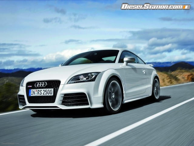 Audi TT RS 2012 Picture #31 Audi TT RS 2012 Picture #31