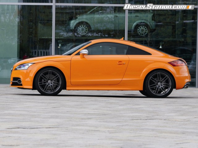 Audi TTS Coupe 2011 Picture #4 Audi TTS Coupe 2011 Picture #4