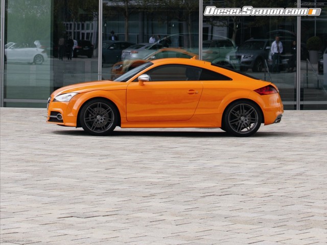 Audi TTS Coupe 2011 Picture #1 Audi TTS Coupe 2011 Picture #1
