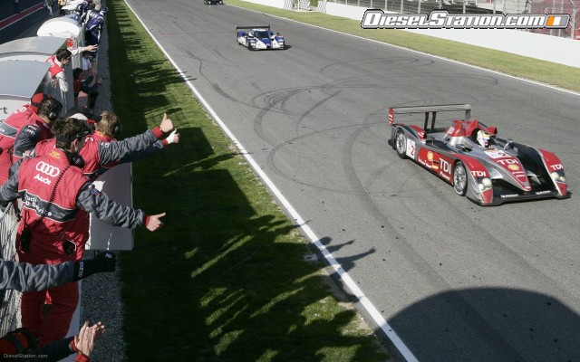 Audi r10 tdi Widescreen Picture #42 Audi r10 tdi Widescreen Picture #42