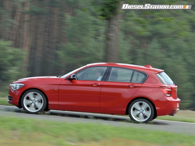 BMW 1 Series  Sport Line 2012 Picture #40 BMW 1 Series  Sport Line 2012 Picture #40