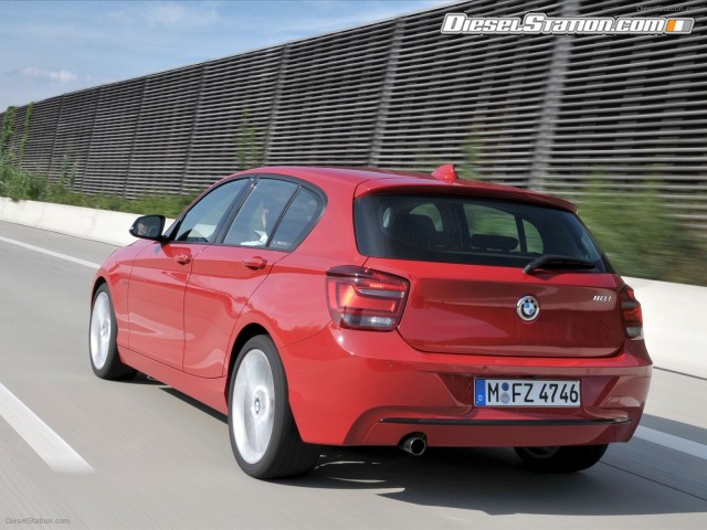 BMW 1 Series  Sport Line 2012 Picture #45 BMW 1 Series  Sport Line 2012 Picture #45