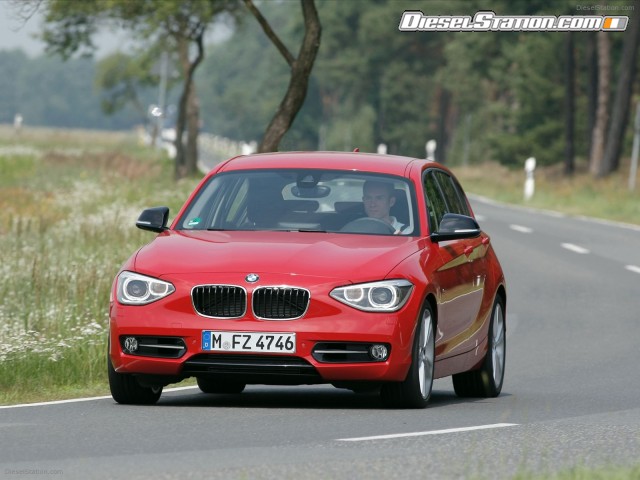 BMW 1 Series  Sport Line 2012 Picture #28 BMW 1 Series  Sport Line 2012 Picture #28