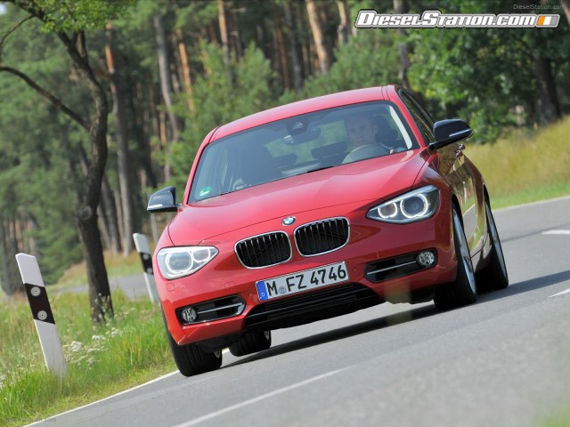 BMW 1 Series  Sport Line 2012 Picture #5 BMW 1 Series  Sport Line 2012 Picture #5