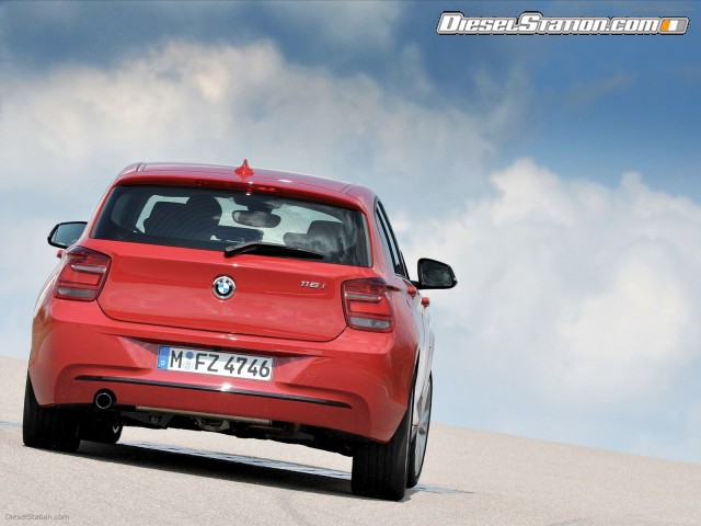BMW 1 Series  Sport Line 2012 Picture #27 BMW 1 Series  Sport Line 2012 Picture #27