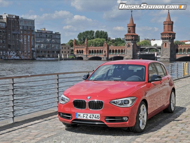 BMW 1 Series  Sport Line 2012 Picture #8 BMW 1 Series  Sport Line 2012 Picture #8