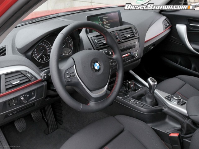 BMW 1 Series  Sport Line 2012 Picture #2 BMW 1 Series  Sport Line 2012 Picture #2