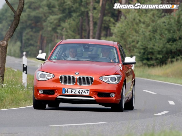 BMW 1 Series  Urban Line 2012 Picture #35 BMW 1 Series  Urban Line 2012 Picture #35