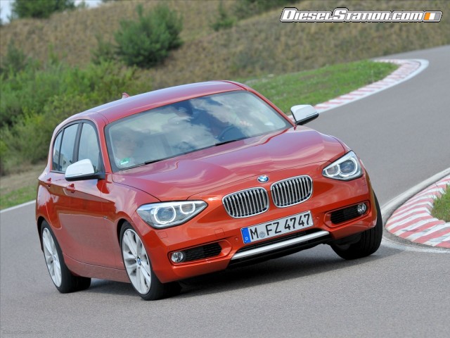 BMW 1 Series  Urban Line 2012 Picture #19 BMW 1 Series  Urban Line 2012 Picture #19