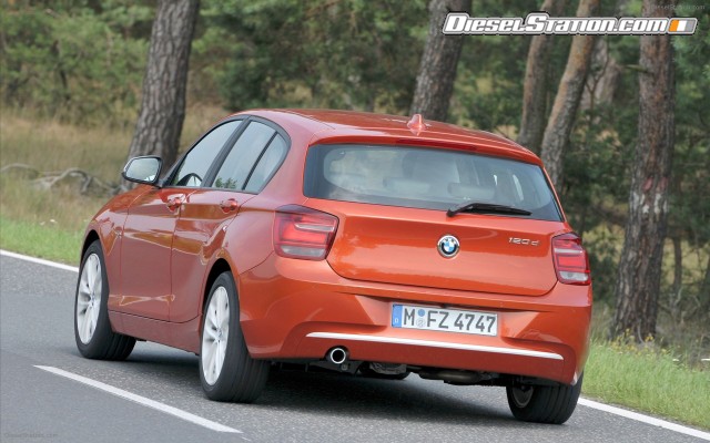 BMW 1 Series  Urban Line 2012 Widescreen Picture #3 BMW 1 Series  Urban Line 2012 Widescreen Picture #3