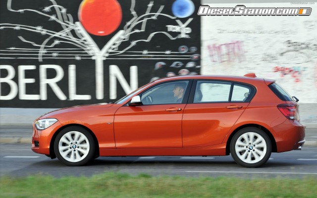 BMW 1 Series  Urban Line 2012 Widescreen Picture #30 BMW 1 Series  Urban Line 2012 Widescreen Picture #30