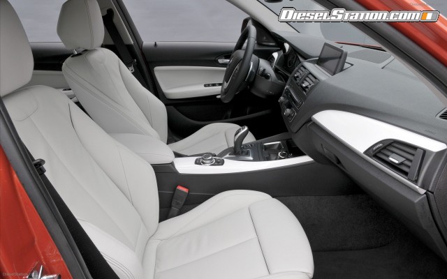 BMW 1 Series  Urban Line 2012 Widescreen Picture #5 BMW 1 Series  Urban Line 2012 Widescreen Picture #5