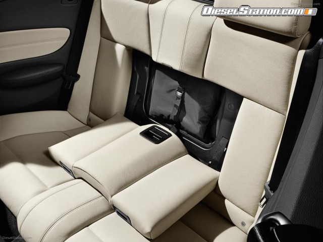 BMW 1 Series Convertible 2012 Picture #15 BMW 1 Series Convertible 2012 Picture #15