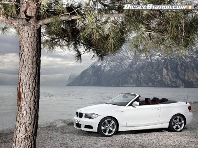 BMW 1 Series Convertible 2012 Picture #21 BMW 1 Series Convertible 2012 Picture #21