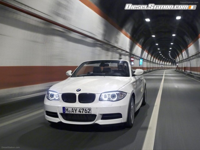 BMW 1 Series Convertible 2012 Picture #9 BMW 1 Series Convertible 2012 Picture #9