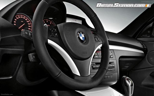 BMW 1 Series Convertible 2012 Widescreen Picture #10 BMW 1 Series Convertible 2012 Widescreen Picture #10