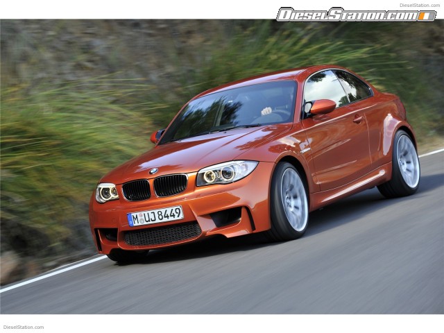 BMW 1 Series M Coupe 2011 Picture #9 BMW 1 Series M Coupe 2011 Picture #9