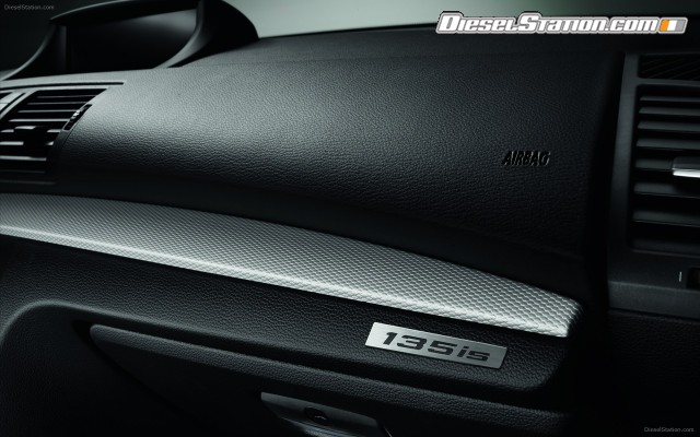 BMW 135is 2013 Widescreen Picture #4 BMW 135is 2013 Widescreen Picture #4