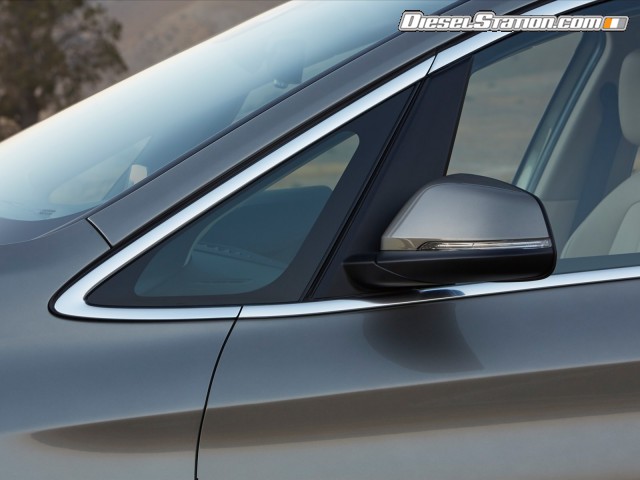 BMW 2 Series Active Tourer 2015 Picture #2 BMW 2 Series Active Tourer 2015 Picture #2