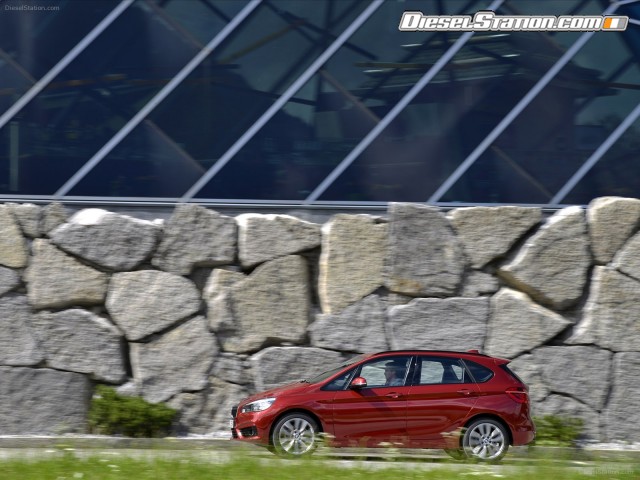 BMW 2 Series Active Tourer 2015 Picture #99 BMW 2 Series Active Tourer 2015 Picture #99