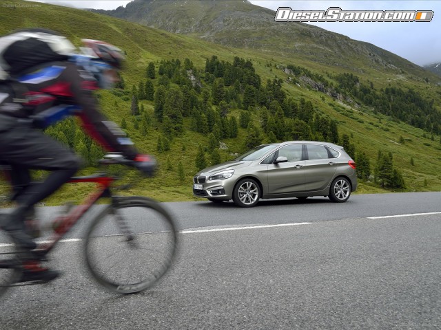 BMW 2 Series Active Tourer 2015 Picture #102 BMW 2 Series Active Tourer 2015 Picture #102
