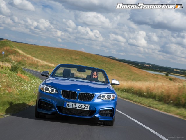BMW 2 Series M235i Convertible 2015 Picture #25 BMW 2 Series M235i Convertible 2015 Picture #25