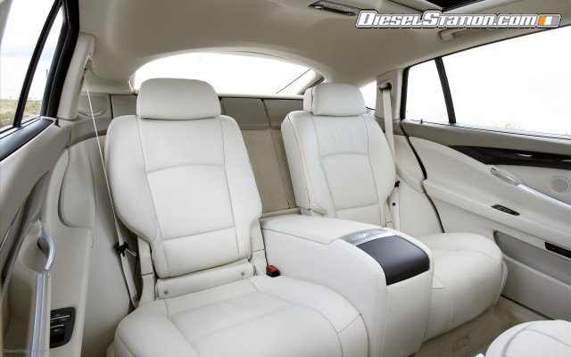 BMW 2010 5 Series Gran Turismo Widescreen Picture #26 BMW 2010 5 Series Gran Turismo Widescreen Picture #26