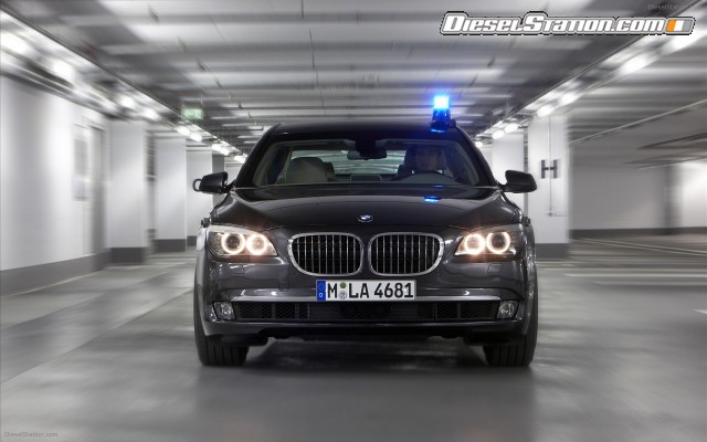 BMW 2010 7 Series High Security Widescreen Picture #11 BMW 2010 7 Series High Security Widescreen Picture #11