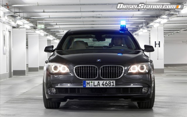 BMW 2010 7 Series High Security Widescreen Picture #17 BMW 2010 7 Series High Security Widescreen Picture #17