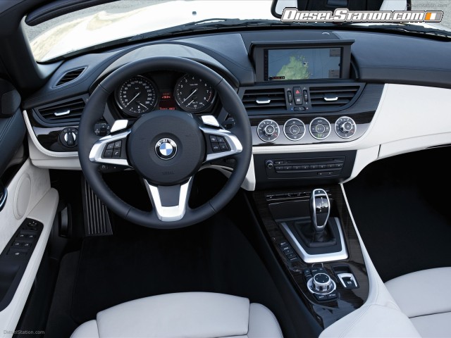 BMW 2010 Z4 Picture #3 BMW 2010 Z4 Picture #3