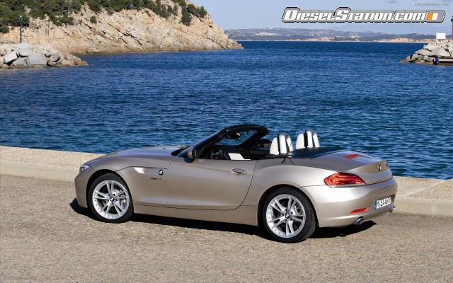 BMW 2010 Z4 Widescreen Picture #4 BMW 2010 Z4 Widescreen Picture #4