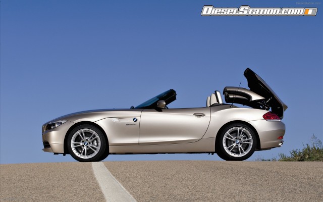 BMW 2010 Z4 Widescreen Picture #1 BMW 2010 Z4 Widescreen Picture #1