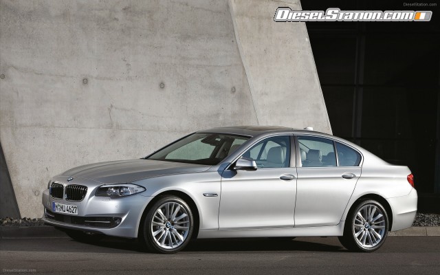 BMW 2011 5 Series Widescreen Picture #8 BMW 2011 5 Series Widescreen Picture #8