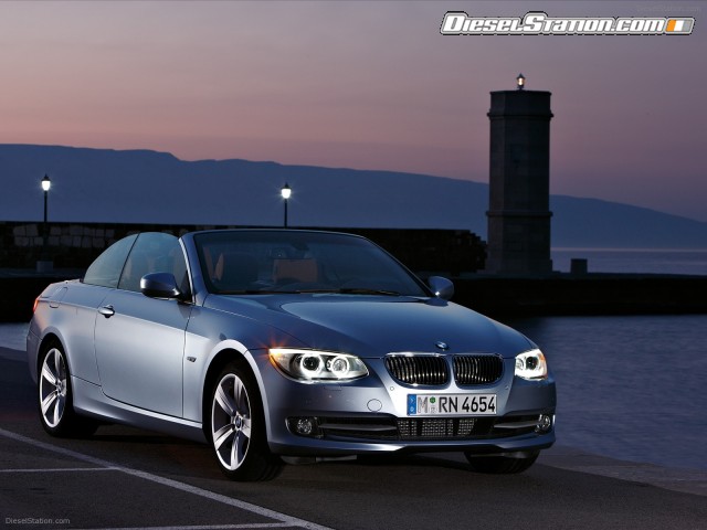 BMW 2011 Series 3 Convertible Picture #27 BMW 2011 Series 3 Convertible Picture #27