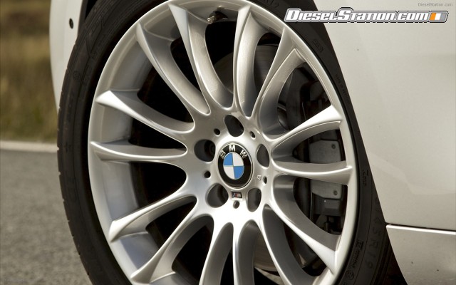 BMW 5 Series Gran Turismo M Sport 2011 Widescreen Picture #12 BMW 5 Series Gran Turismo M Sport 2011 Widescreen Picture #12