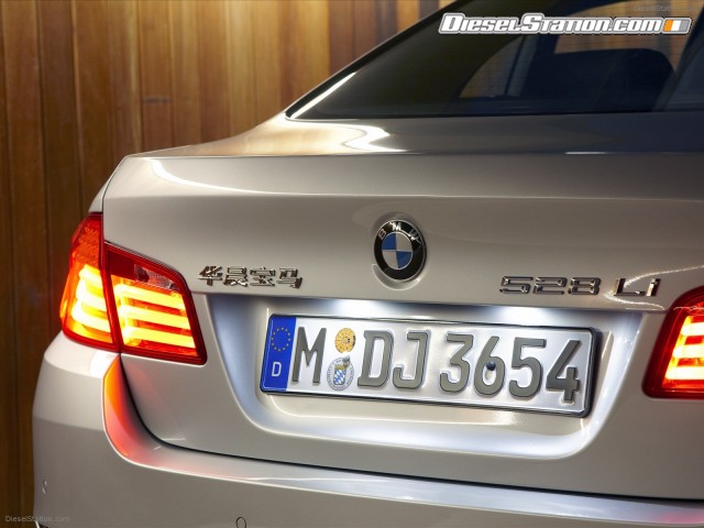 BMW 5 Series Long Wheelbase 2011 Picture #15 BMW 5 Series Long Wheelbase 2011 Picture #15