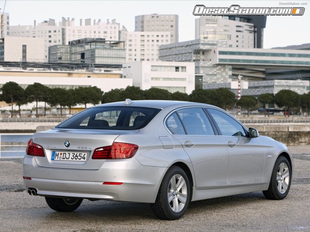 BMW 5 Series Long Wheelbase 2011 Picture #4 BMW 5 Series Long Wheelbase 2011 Picture #4