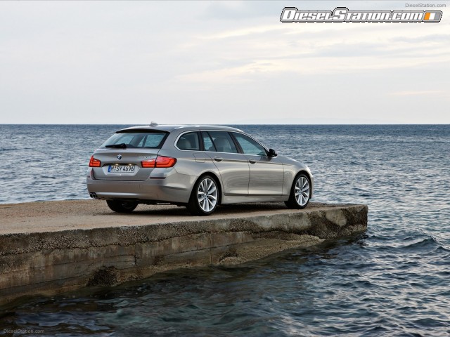 BMW 5 Series Touring 2011 Picture #36 BMW 5 Series Touring 2011 Picture #36