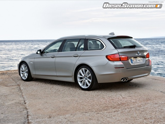 BMW 5 Series Touring 2011 Picture #6 BMW 5 Series Touring 2011 Picture #6