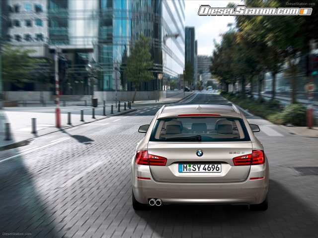BMW 5 Series Touring 2011 Picture #13 BMW 5 Series Touring 2011 Picture #13