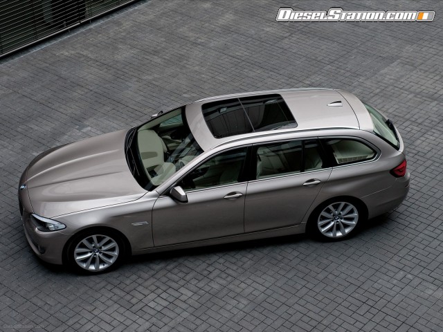 BMW 5 Series Touring 2011 Picture #17 BMW 5 Series Touring 2011 Picture #17