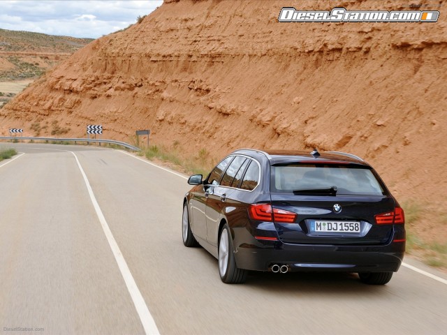 BMW 5 Series Touring 2011 Picture #23 BMW 5 Series Touring 2011 Picture #23