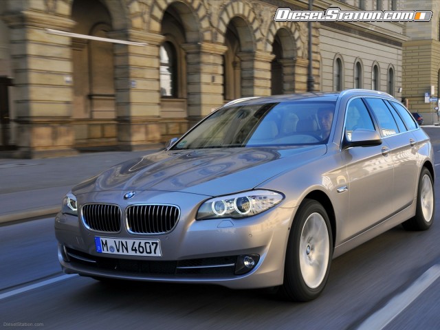BMW 5 Series Touring 2011 Picture #3 BMW 5 Series Touring 2011 Picture #3