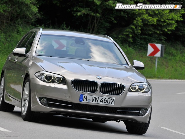 BMW 5 Series Touring 2011 Picture #43 BMW 5 Series Touring 2011 Picture #43