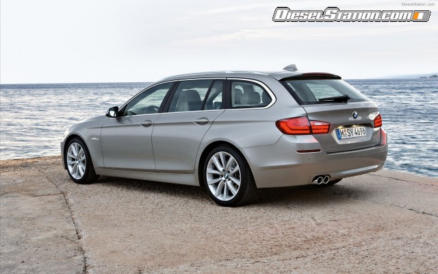 BMW 5 Series Touring 2011 Widescreen Picture #28 BMW 5 Series Touring 2011 Widescreen Picture #28