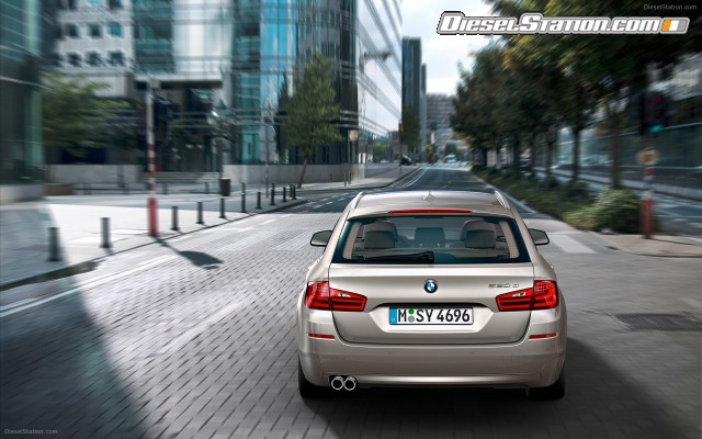 BMW 5 Series Touring 2011 Widescreen Picture #37 BMW 5 Series Touring 2011 Widescreen Picture #37