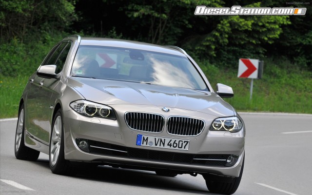 BMW 5 Series Touring 2011 Widescreen Picture #31 BMW 5 Series Touring 2011 Widescreen Picture #31