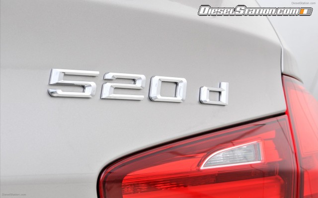 BMW 5 Series Touring 2011 Widescreen Picture #34 BMW 5 Series Touring 2011 Widescreen Picture #34