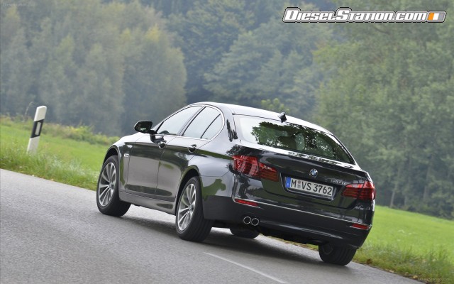 BMW 518d Sedan 2015 Widescreen Picture #40 BMW 518d Sedan 2015 Widescreen Picture #40