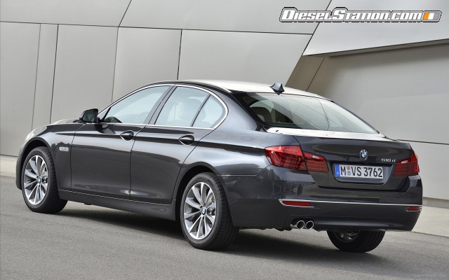 BMW 518d Sedan 2015 Widescreen Picture #30 BMW 518d Sedan 2015 Widescreen Picture #30